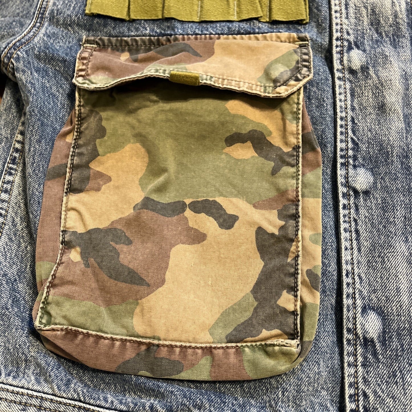 NWT $550 HUDSON x ZOE COSTELLO THE COMBAT UTILITY TRUCKER Denim Jacket S
